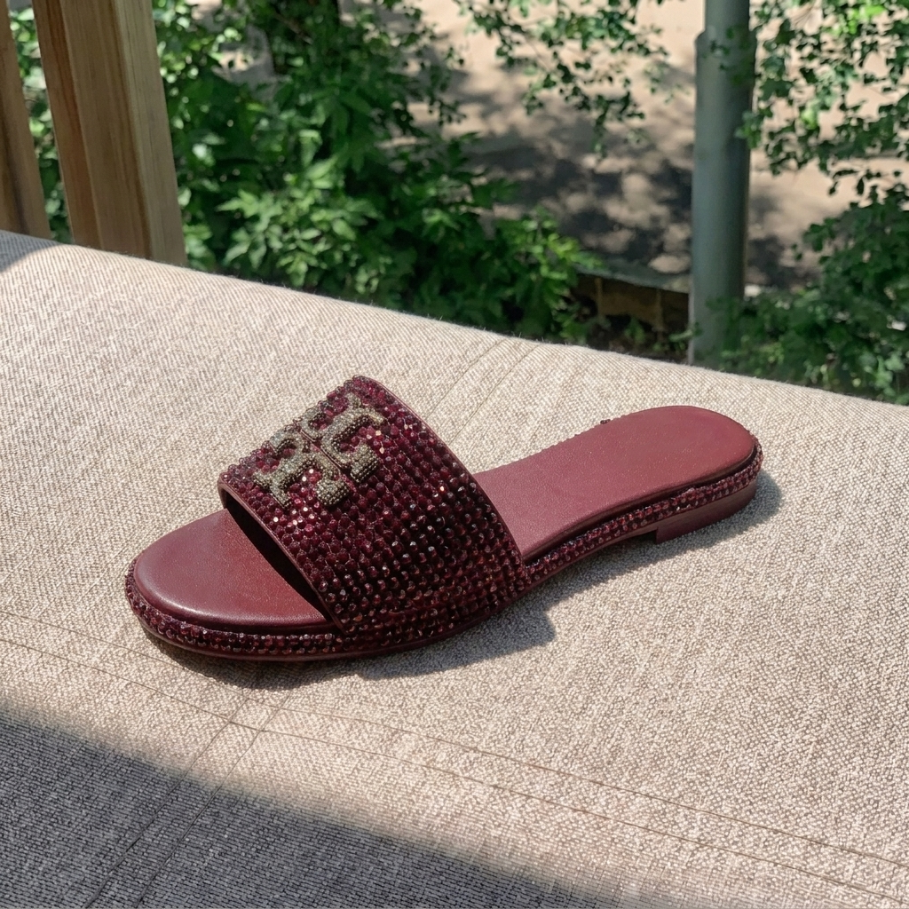 Everly Rhinestone Slides